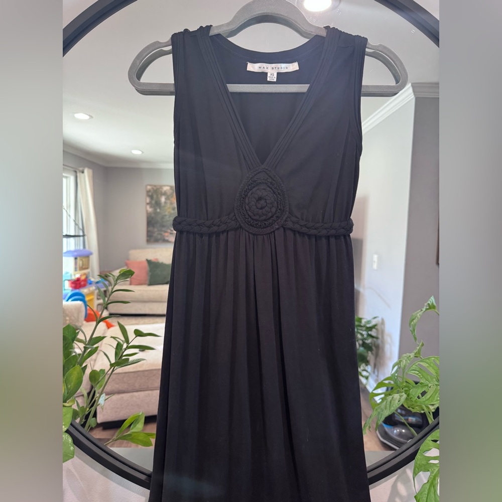 Max Studio Black Sleeveless V-Neck Dress with Braided Waist